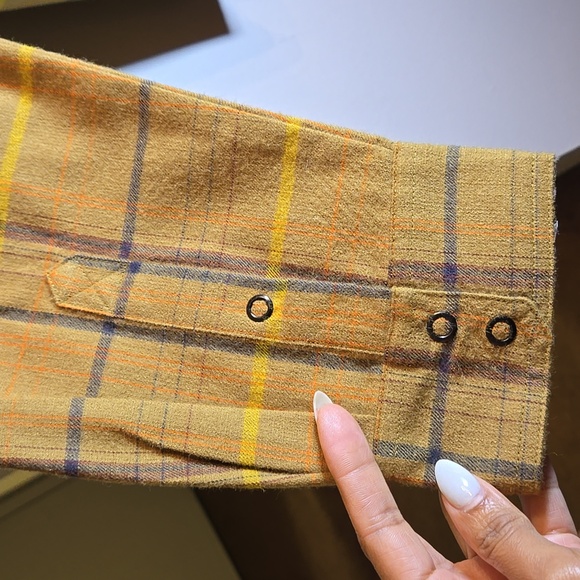 L.L. Bean Overland Performance Flannel Men's Mustard Plaid Snap Shirt Shacket - Picture 11 of 16